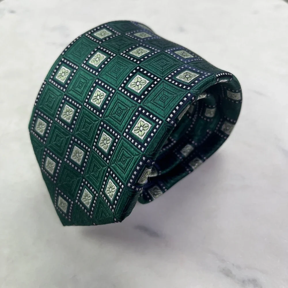 Robert Talbott Mens 100% Silk Tie Green Geometric Woven Designer Necktie